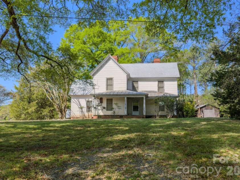 17643 Efird Road, Albemarle, NC 28001.  MLS# CAR4368901, YatesRealty ID 15223. 