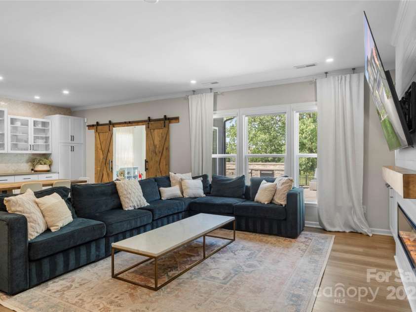 5050 Havencrest Drive, Fort Mill, SC 29715.  MLS# CAR4261068, YatesRealty ID 15224. 4' extention, opening the space even more.