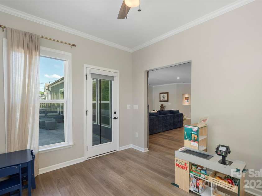 5050 Havencrest Drive, Fort Mill, SC 29715.  MLS# CAR4261068, YatesRealty ID 15224. 4 seasons sunroom...the perfect playroom or sitting area.