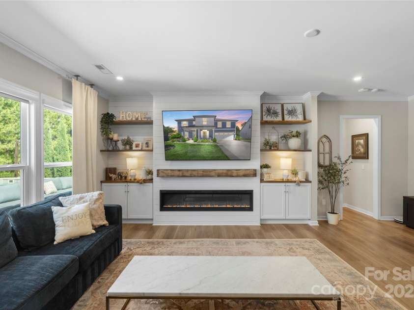 5050 Havencrest Drive, Fort Mill, SC 29715.  MLS# CAR4261068, YatesRealty ID 15224. 