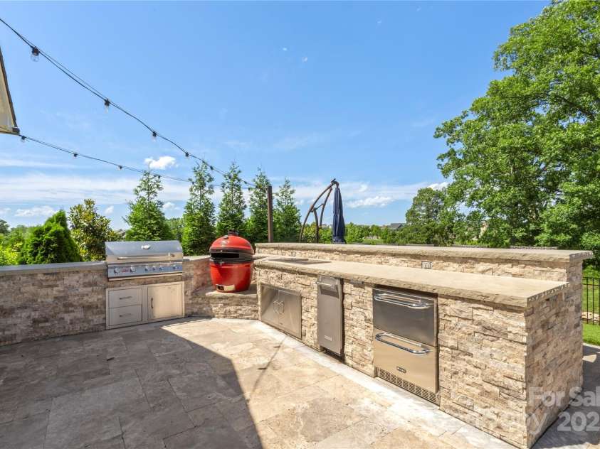 5050 Havencrest Drive, Fort Mill, SC 29715.  MLS# CAR4261068, YatesRealty ID 15224. 