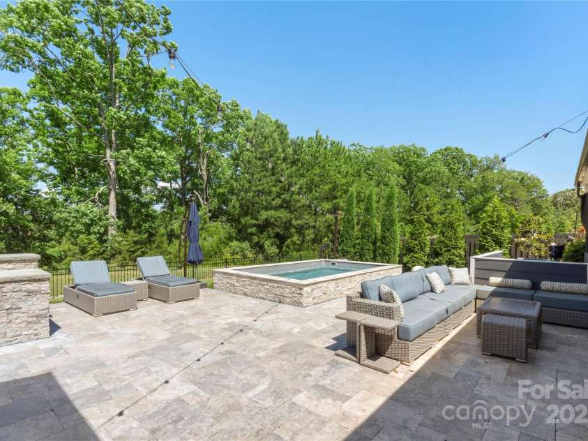 5050 Havencrest Drive, Fort Mill, SC 29715.  MLS# CAR4261068, YatesRealty ID 15224. 