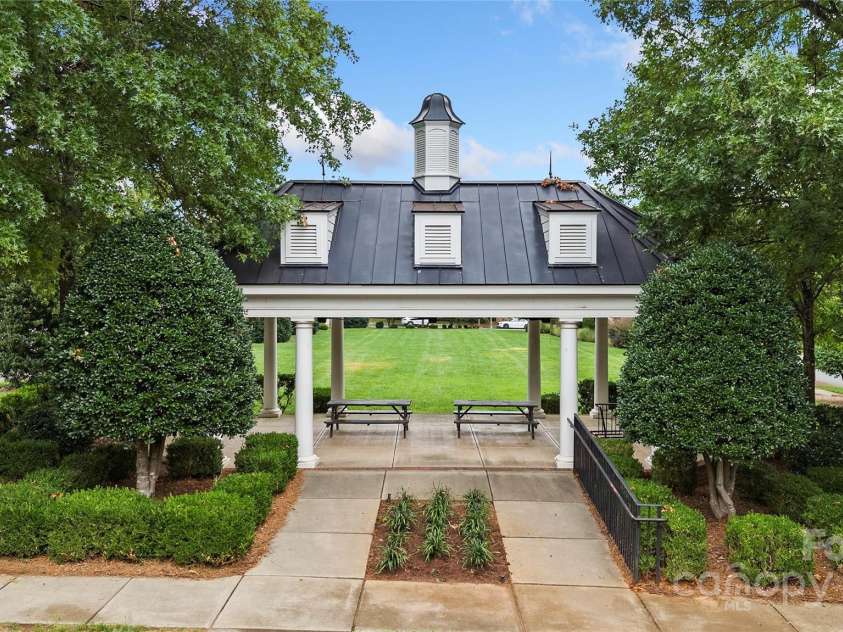 5050 Havencrest Drive, Fort Mill, SC 29715.  MLS# CAR4261068, YatesRealty ID 15224. 