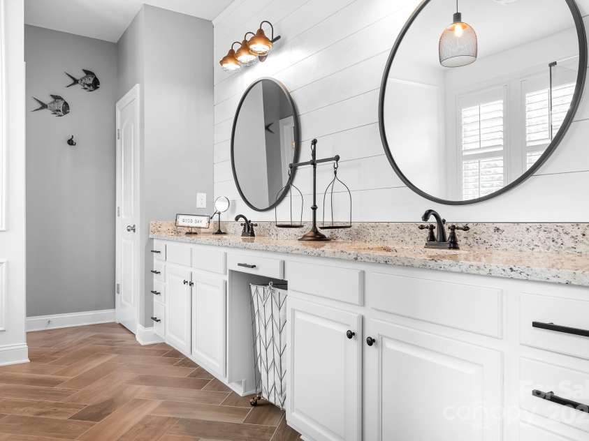 10911 Skymont Drive, Huntersville, NC 28078.  MLS# CAR4258889, YatesRealty ID 15225. 