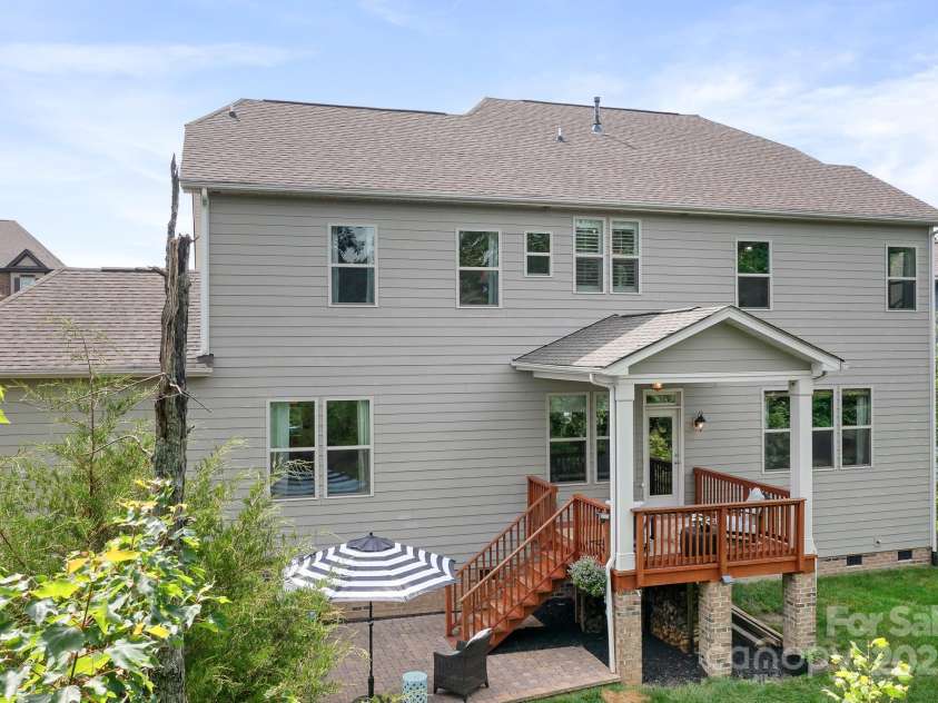 10911 Skymont Drive, Huntersville, NC 28078.  MLS# CAR4258889, YatesRealty ID 15225. 