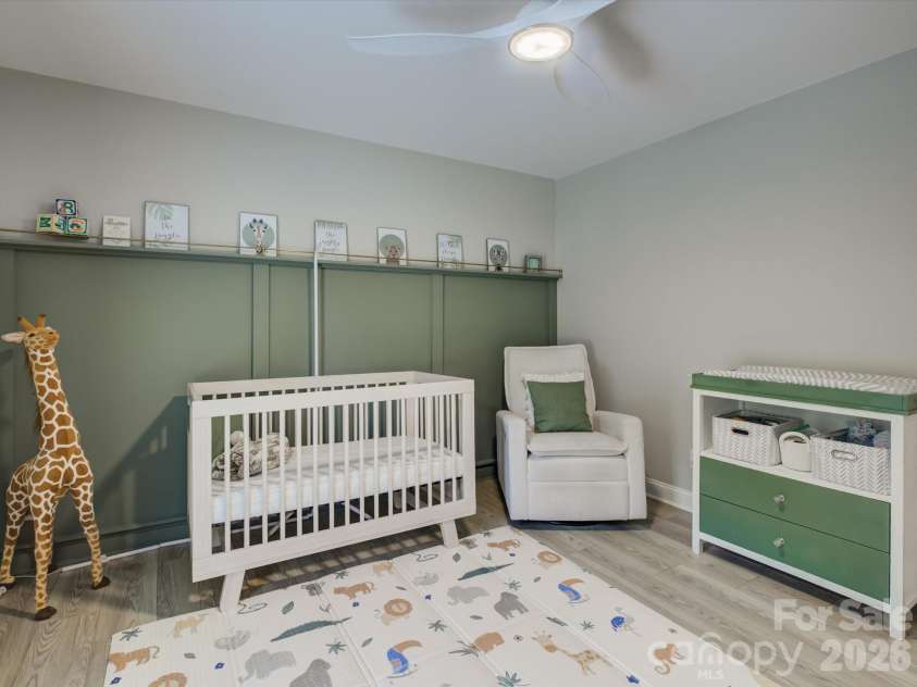 424 Walnut Point Drive, Matthews, NC 28105.  MLS# CAR4371680, YatesRealty ID 15225. 