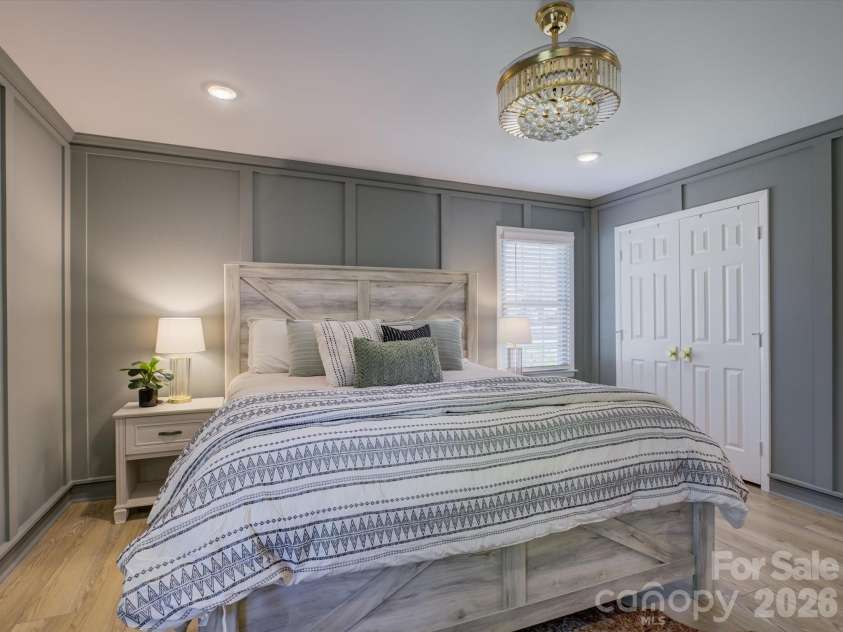 424 Walnut Point Drive, Matthews, NC 28105.  MLS# CAR4371680, YatesRealty ID 15225. 