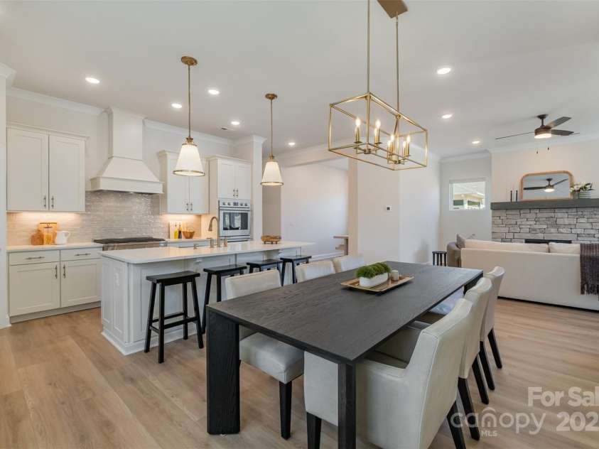 1113 Idyllic Lane, Waxhaw, NC 28173.  MLS# CAR4227437, YatesRealty ID 15227. 