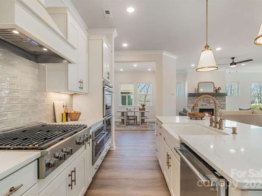 1113 Idyllic Lane, Waxhaw, NC 28173.  MLS# CAR4227437, YatesRealty ID 15227. 