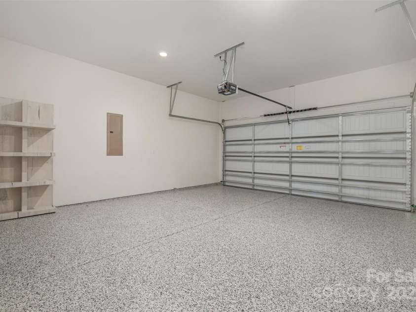 1113 Idyllic Lane, Waxhaw, NC 28173.  MLS# CAR4227437, YatesRealty ID 15227. 