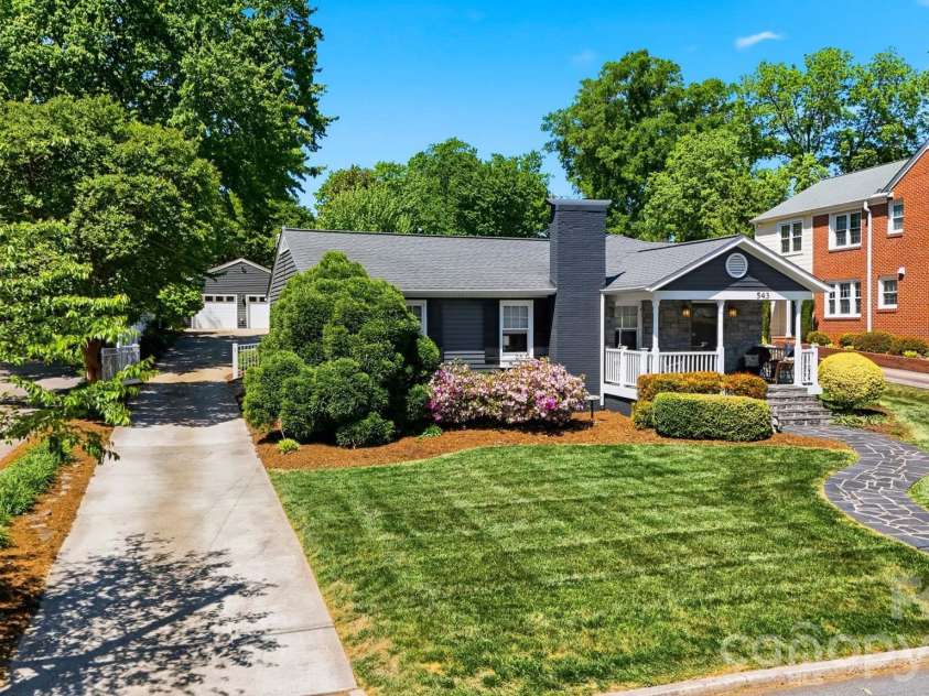 543 5th Street, Hickory, NC 28601.  MLS# CAR4372529, YatesRealty ID 15227. 
