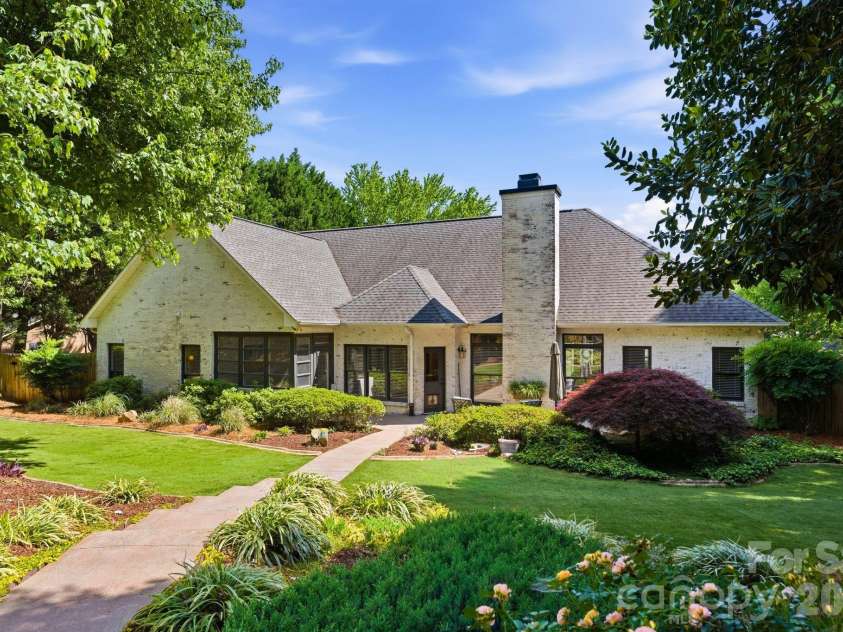 8247 Camelia Lane, Denver, NC 28037.  MLS# CAR4370658, YatesRealty ID 15228. 