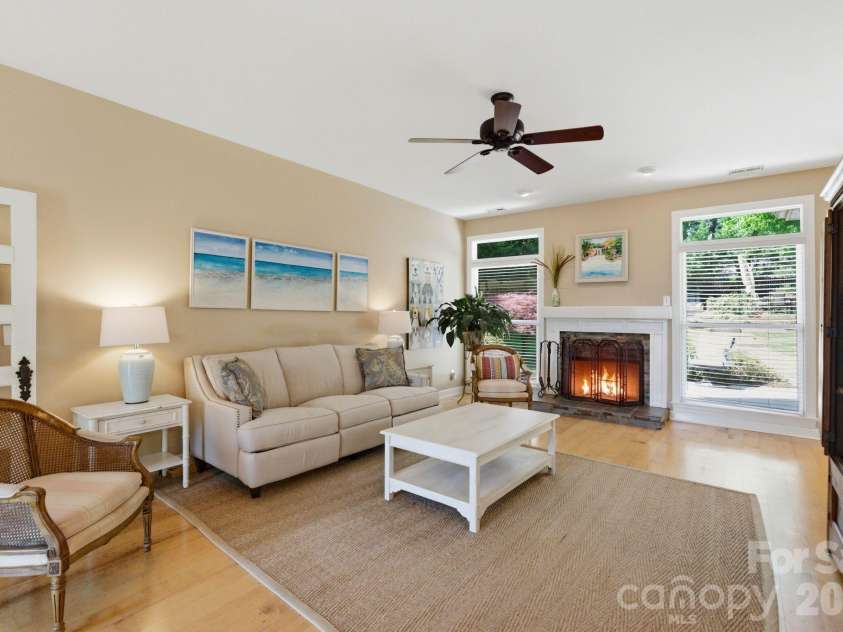 8247 Camelia Lane, Denver, NC 28037.  MLS# CAR4370658, YatesRealty ID 15228. 