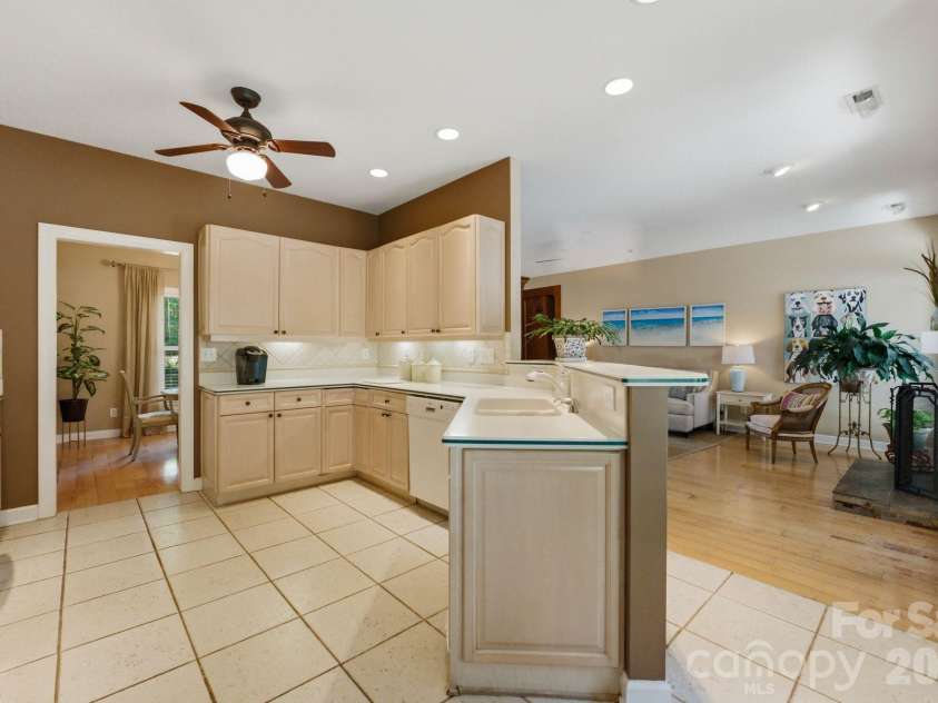 8247 Camelia Lane, Denver, NC 28037.  MLS# CAR4370658, YatesRealty ID 15228. 