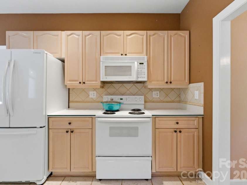 8247 Camelia Lane, Denver, NC 28037.  MLS# CAR4370658, YatesRealty ID 15228. 