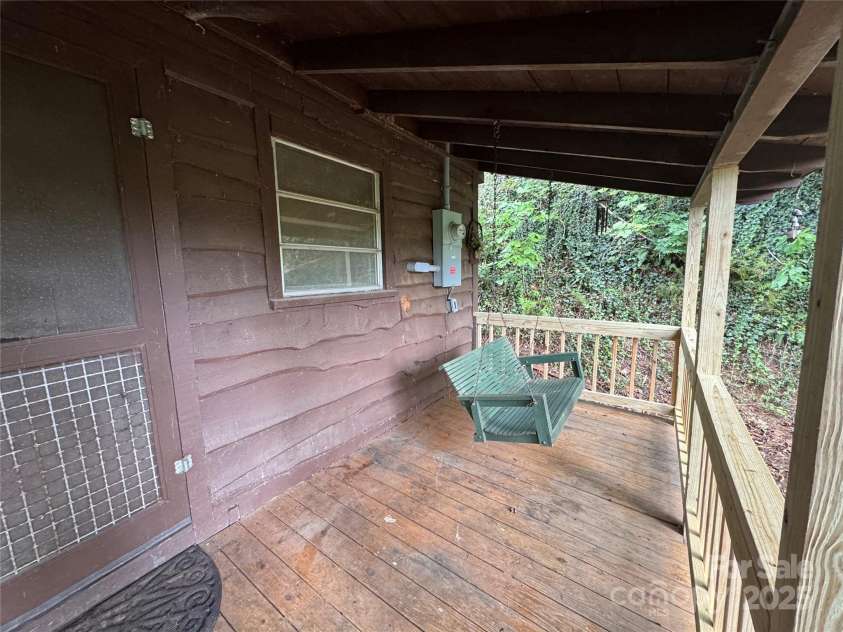 84 Pelohi Cove Road, Bryson City, NC 28713.  MLS# CAR4295902, YatesRealty ID 1523. 
