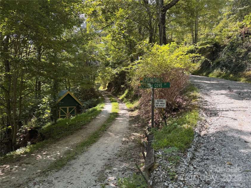 84 Pelohi Cove Road, Bryson City, NC 28713.  MLS# CAR4295902, YatesRealty ID 1523. 