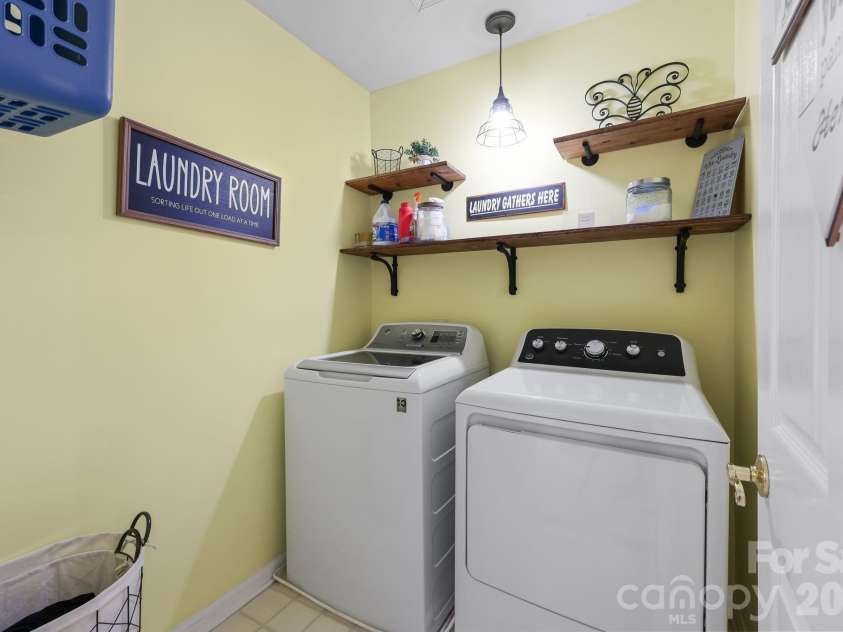 7924 Fairmeadows Drive, Charlotte, NC 28269.  MLS# CAR4305161, YatesRealty ID 15230. Laundry Room Upstairs