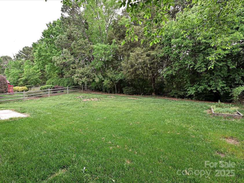 13237 Fremington Road, Huntersville, NC 28078.  MLS# CAR4251440, YatesRealty ID 15231. 