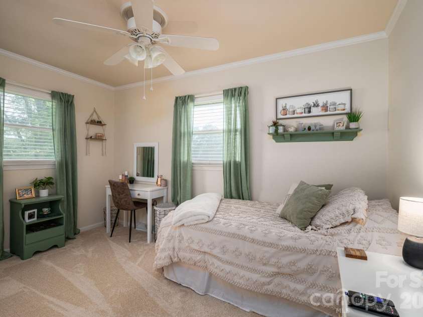 1529 Home Trail, Lincolnton, NC 28092.  MLS# CAR4372193, YatesRealty ID 15231. 