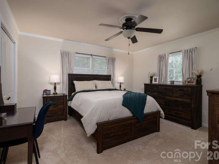 1529 Home Trail, Lincolnton, NC 28092.  MLS# CAR4372193, YatesRealty ID 15231. Primary suite