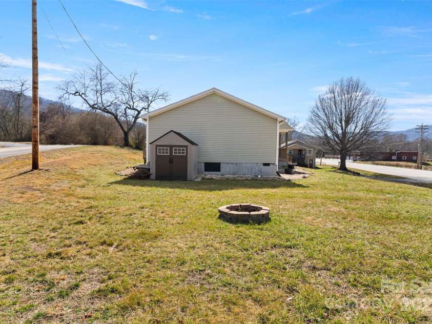1729 Pisgah Highway, Candler, NC 28715.  MLS# CAR4222257, YatesRealty ID 15232. 