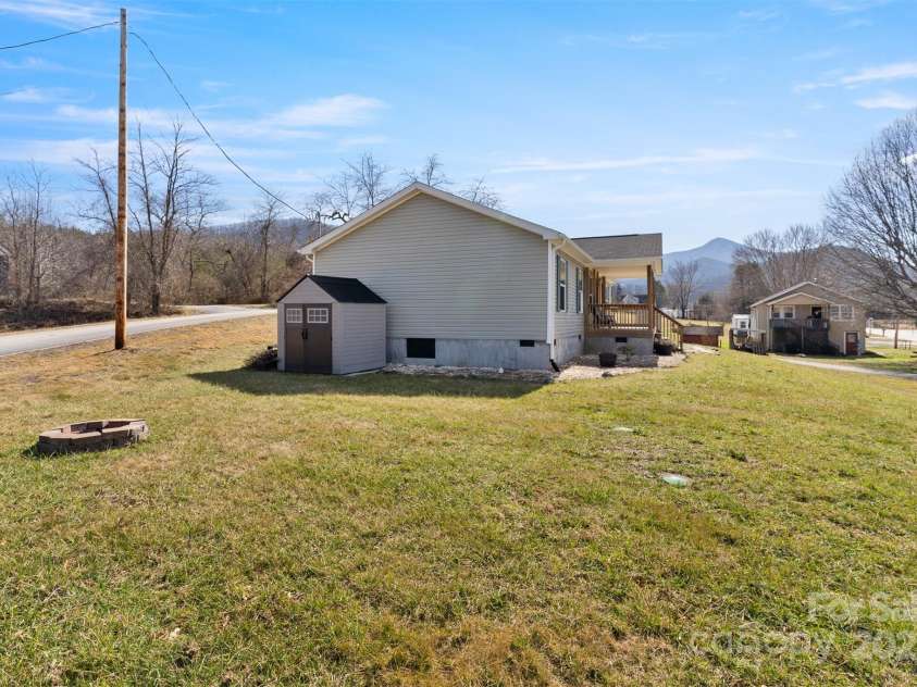1729 Pisgah Highway, Candler, NC 28715.  MLS# CAR4222257, YatesRealty ID 15232. 