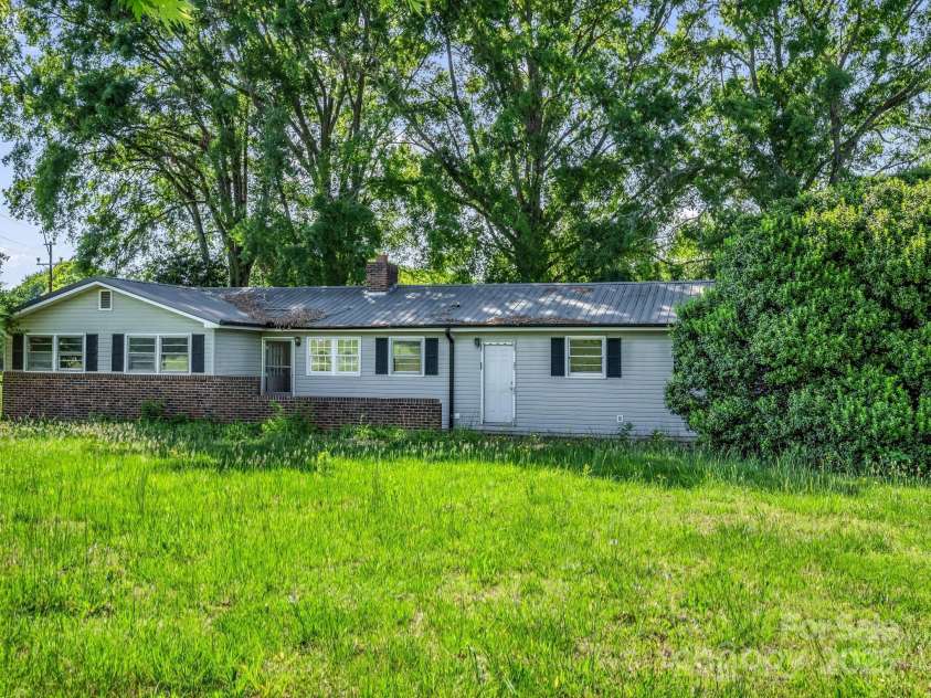 1314 Ellenboro Henrietta Road, Ellenboro, NC 28040.  MLS# CAR4254606, YatesRealty ID 15233. 