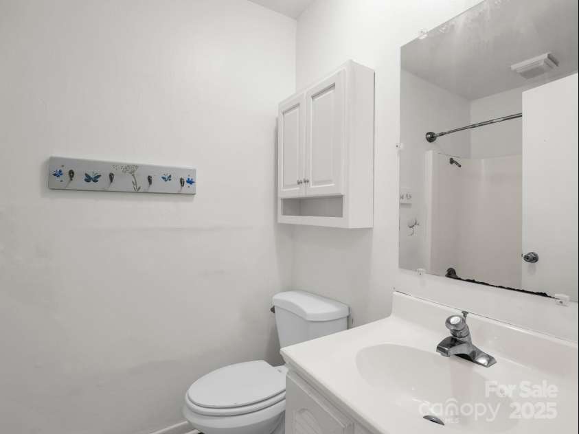 1314 Ellenboro Henrietta Road, Ellenboro, NC 28040.  MLS# CAR4254606, YatesRealty ID 15233. 