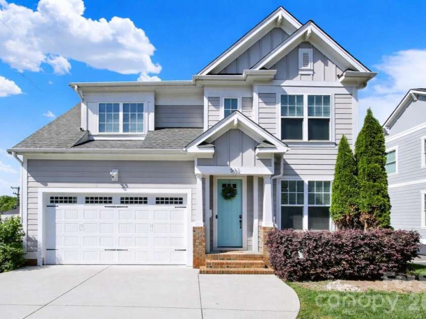 532 Melbourne Court, Charlotte, NC 28209.  MLS# CAR4370815, YatesRealty ID 15233. 