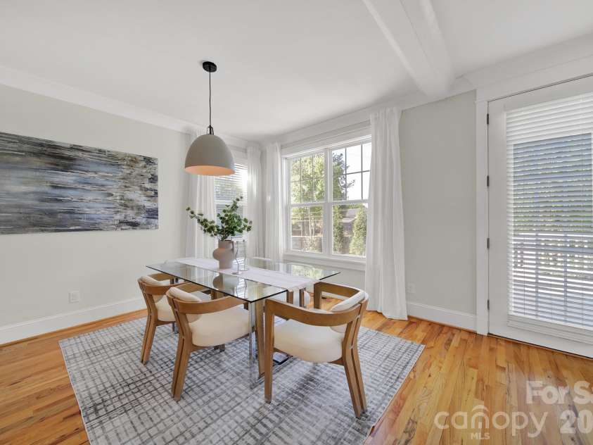 532 Melbourne Court, Charlotte, NC 28209.  MLS# CAR4370815, YatesRealty ID 15233. 