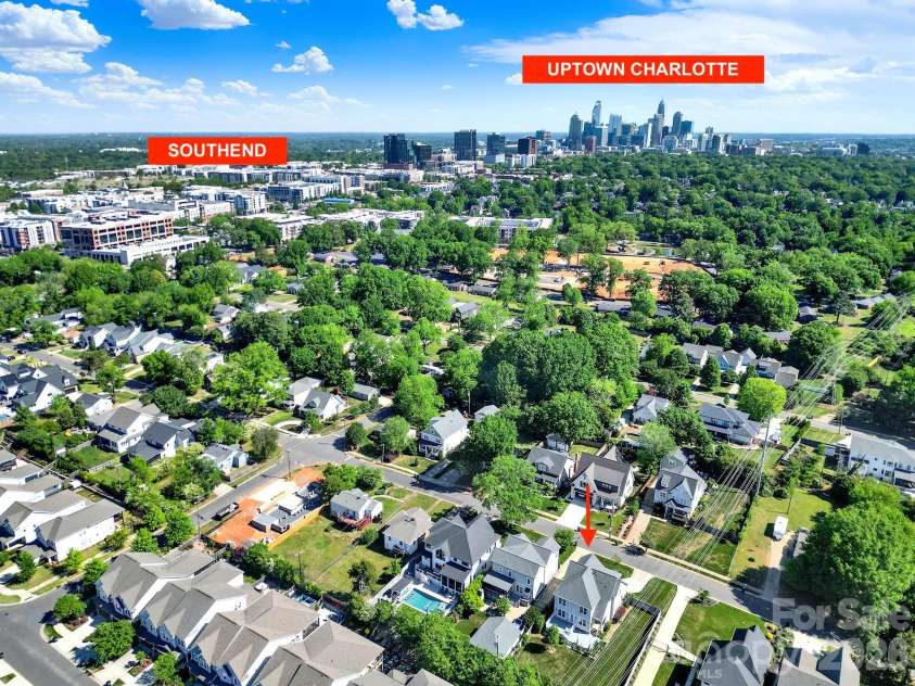532 Melbourne Court, Charlotte, NC 28209.  MLS# CAR4370815, YatesRealty ID 15233. 