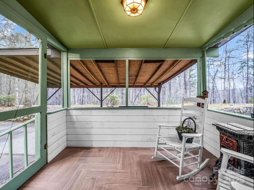 526 Shannons Walk, Lake Lure, NC 28746.  MLS# CAR4300431, YatesRealty ID 15235. 