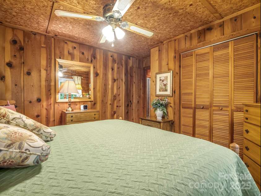 526 Shannons Walk, Lake Lure, NC 28746.  MLS# CAR4300431, YatesRealty ID 15235. 