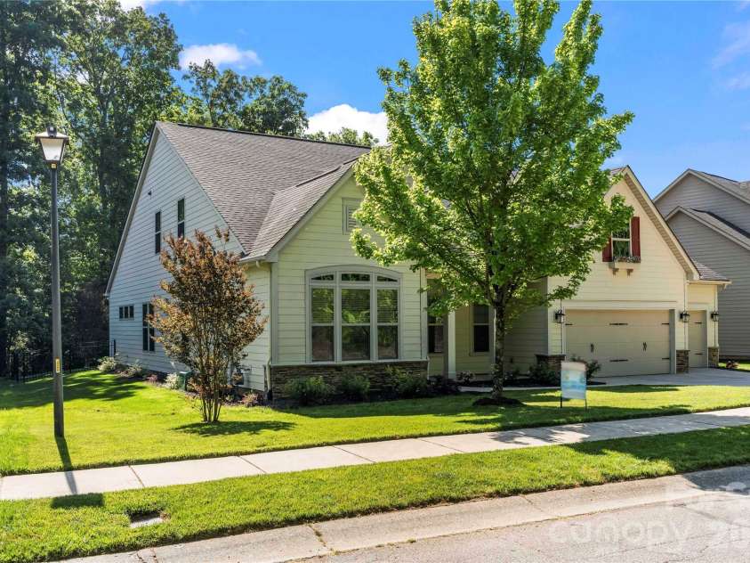 7017 Hyde Park Drive, Indian Trail, NC 28079.  MLS# CAR4369830, YatesRealty ID 15235. 