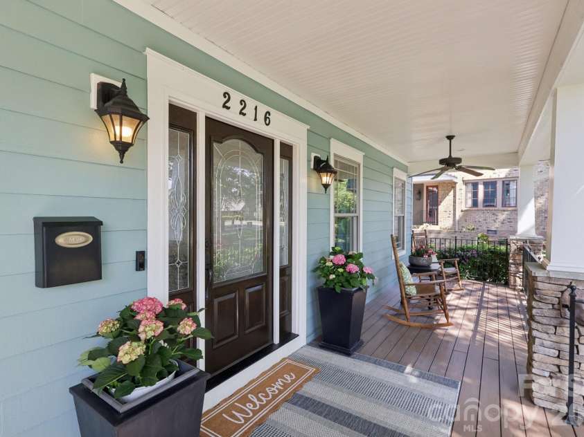 2216 Springdale Avenue, Charlotte, NC 28203.  MLS# CAR4367616, YatesRealty ID 15236. 