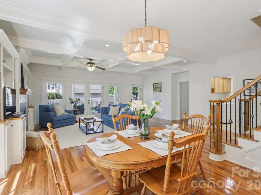 2216 Springdale Avenue, Charlotte, NC 28203.  MLS# CAR4367616, YatesRealty ID 15236. 
