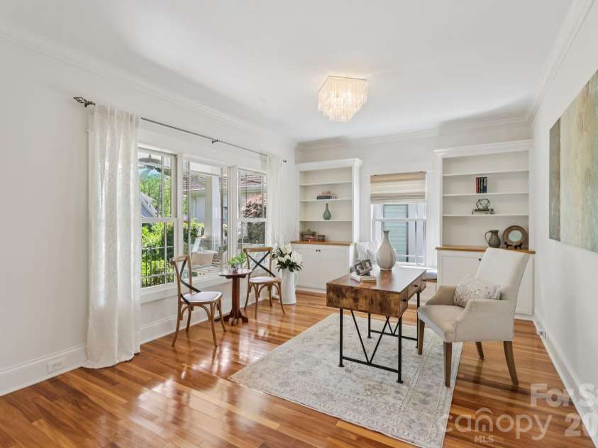 2216 Springdale Avenue, Charlotte, NC 28203.  MLS# CAR4367616, YatesRealty ID 15236. 