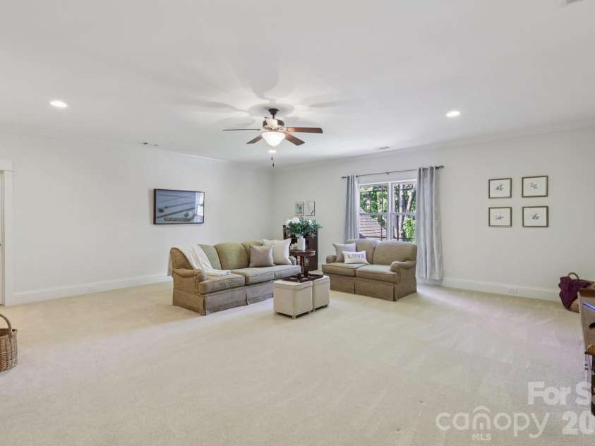 2216 Springdale Avenue, Charlotte, NC 28203.  MLS# CAR4367616, YatesRealty ID 15236. 