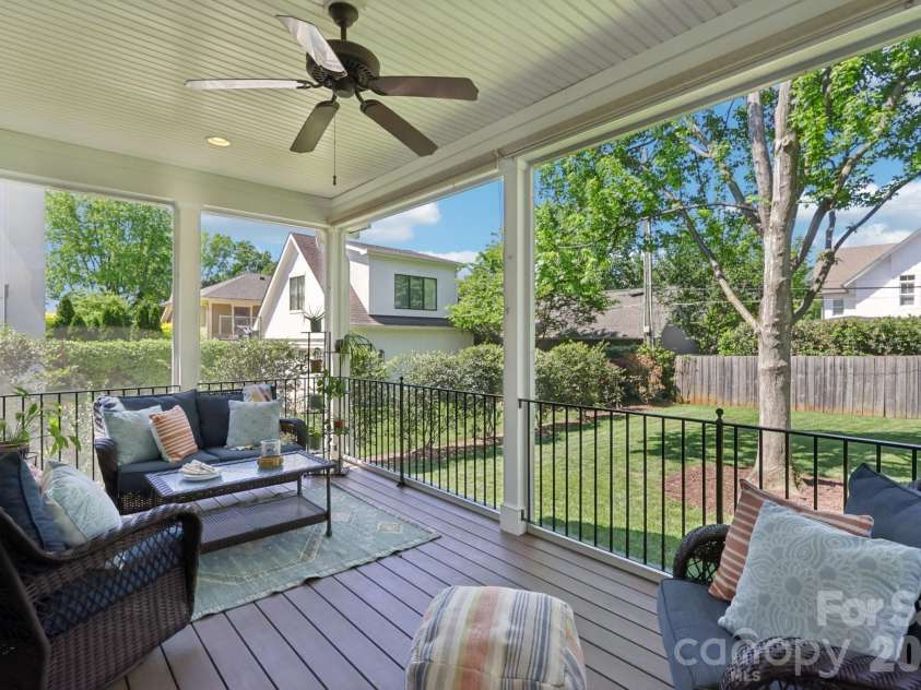 2216 Springdale Avenue, Charlotte, NC 28203.  MLS# CAR4367616, YatesRealty ID 15236. 
