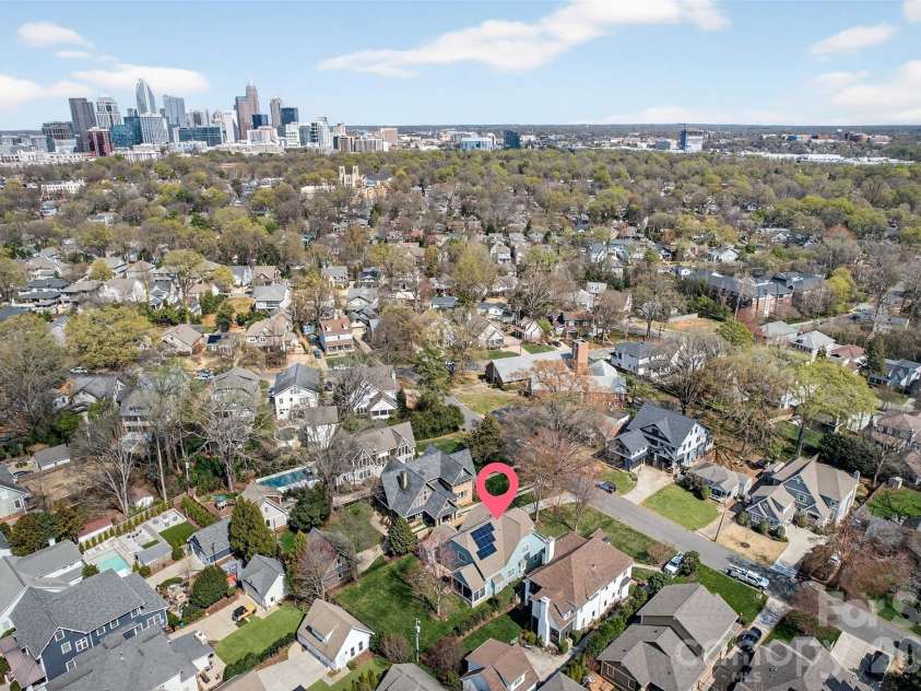 2216 Springdale Avenue, Charlotte, NC 28203.  MLS# CAR4367616, YatesRealty ID 15236. 