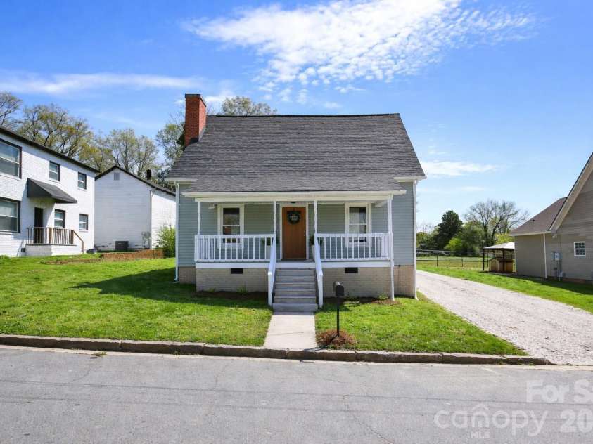 269 Misenheimer Drive, Concord, NC 28025.  MLS# CAR4359369, YatesRealty ID 15237. 
