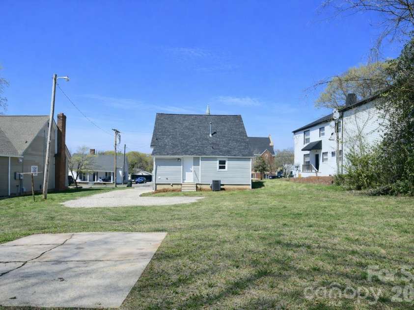 269 Misenheimer Drive, Concord, NC 28025.  MLS# CAR4359369, YatesRealty ID 15237. 