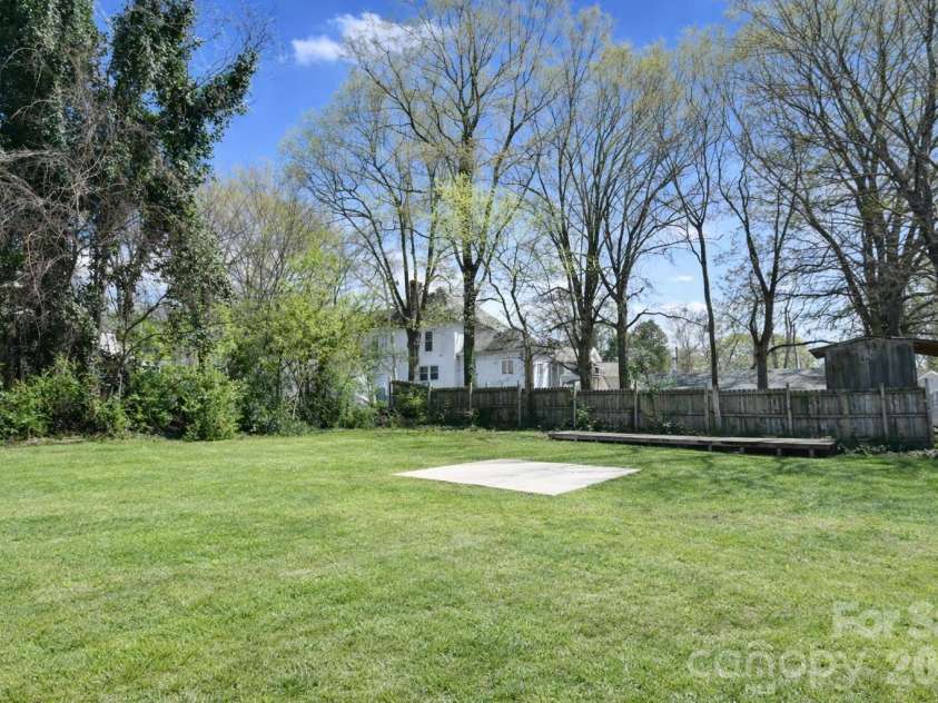 269 Misenheimer Drive, Concord, NC 28025.  MLS# CAR4359369, YatesRealty ID 15237. Large flat lot