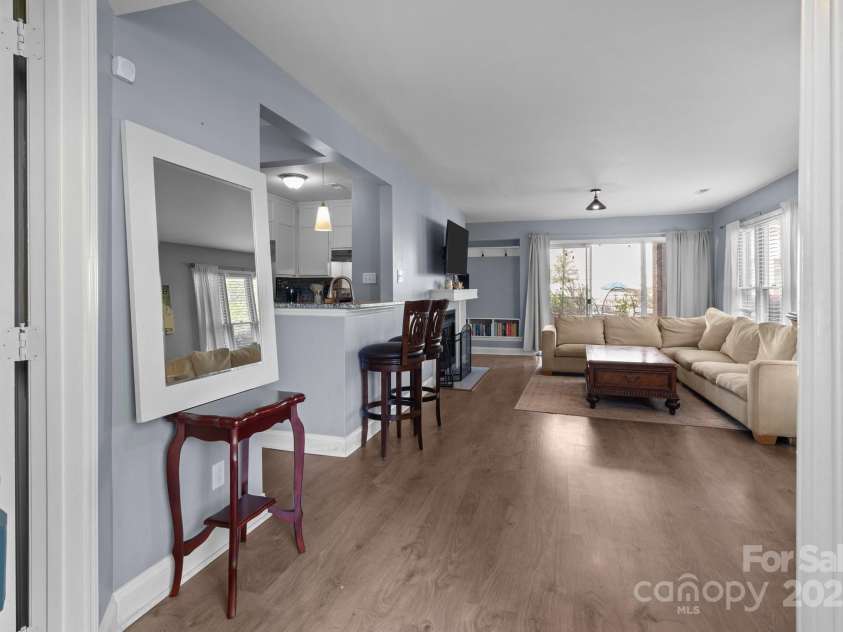 1109 Morehead Street, Charlotte, NC 28204.  MLS# CAR4244461, YatesRealty ID 15238. 