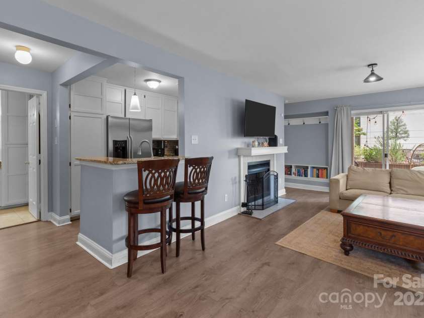 1109 Morehead Street, Charlotte, NC 28204.  MLS# CAR4244461, YatesRealty ID 15238. 