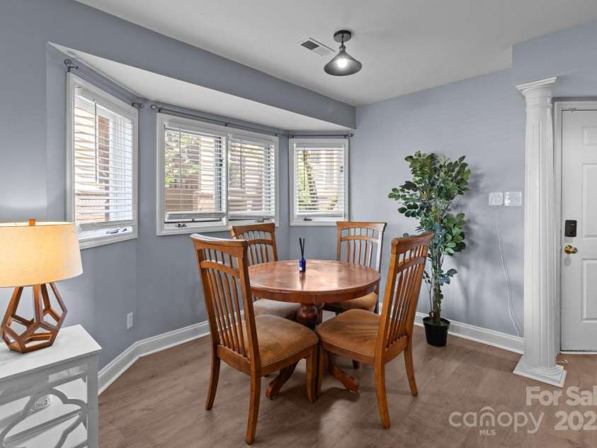 1109 Morehead Street, Charlotte, NC 28204.  MLS# CAR4244461, YatesRealty ID 15238. 
