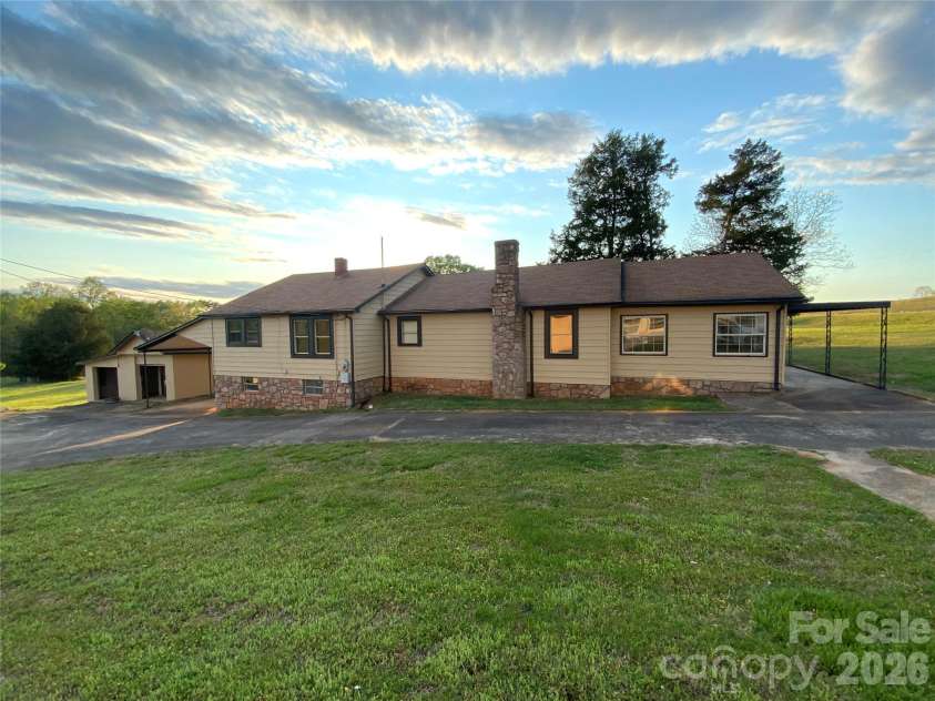 310 Horn Bottom Road, Forest City, NC 28043.  MLS# CAR4368443, YatesRealty ID 15238. 