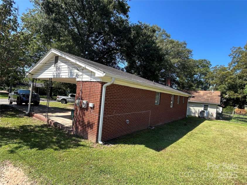 2218 5th Avenue, Gastonia, NC 28052.  MLS# CAR4300007, YatesRealty ID 1524. 