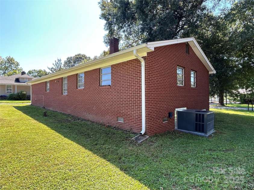 2218 5th Avenue, Gastonia, NC 28052.  MLS# CAR4300007, YatesRealty ID 1524. 